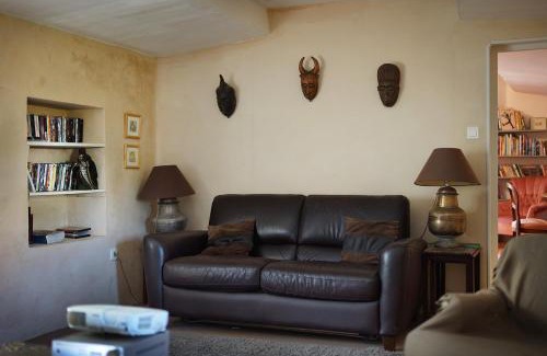 Ganges Bed & Breakfast | Pet-Friendly Maison du Loup with Oceanfront Views