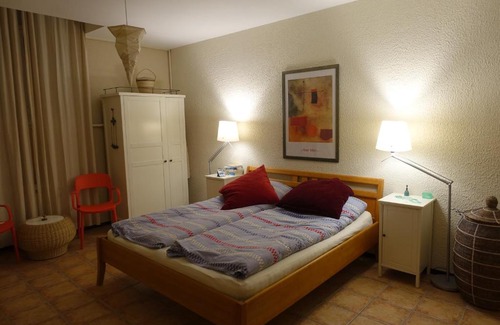Nezignan-L'Eveque House | Top-Rated Maison du Midi with Breakfast & Family Amenities