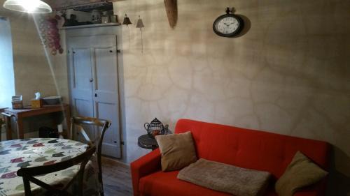 Urbanya House | Cozy Stay at Maison du pâtre: Pet and Child Friendly Retreat