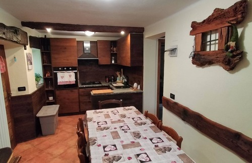 Maen Apartment | Maison du Soleil: Ideal Ski Getaway with Ocean Views