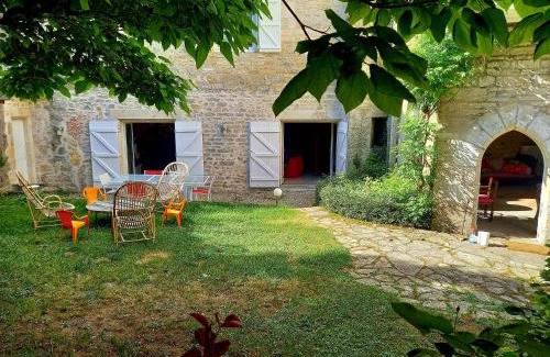 Martel House | Discover Maison du XVème in the Heart of a Medieval Village