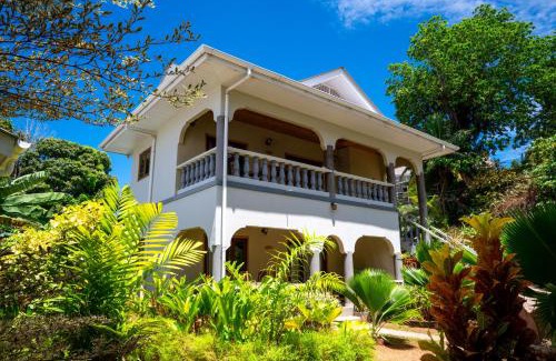 La Passe Apartment | Unforgettable Oceanfront Stay at Maison Ed-Elle, 4 Stars