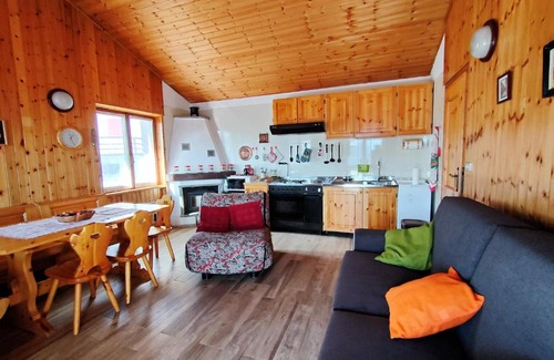 Mongnod Apartment | Discover Maison Elios: Family-Friendly Retreat in Torgnon