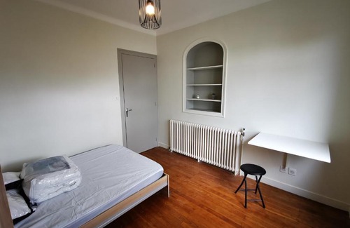 La Roche-sur-Yon House | Cozy Stay at MAISON EN COLOCATION with Kitchen Access