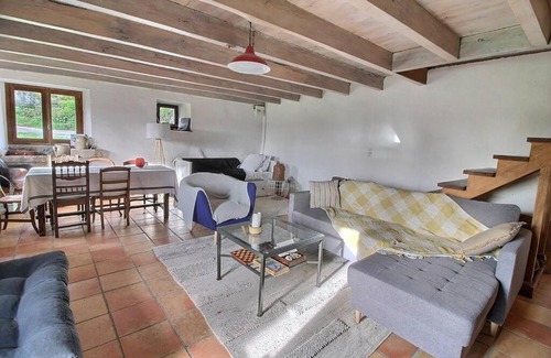 Le Bez House | Elegant Stone Retreat in Sidobre with Spa & Pet-Friendly