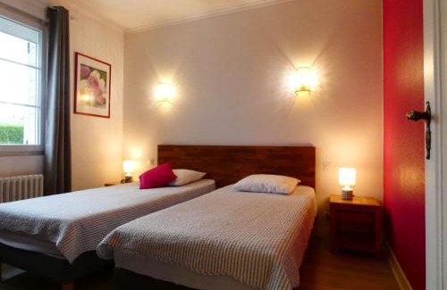 Senonches House | Gîte Senonches: Family-Friendly Retreat with Top Reviews