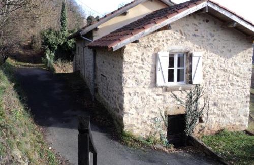 Firmi House | Discover Maison En Pierres: Family & Pet-Friendly Retreat