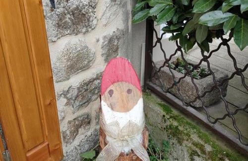Estivareilles House | Gîte Estivareilles: 9.5/10 Rated, Family & Pet Friendly