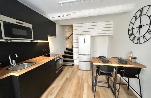 Lunel House | Cozy 2-Bedroom Home in Lunel with Hot Tub & Parking