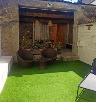 Villeneuve-d'Olmes House | Cozy Family Retreat in the Heart of Villeneuve d'Olmes