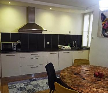 Villeneuve-d'Olmes House | Cozy Family Retreat in the Heart of Villeneuve d'Olmes