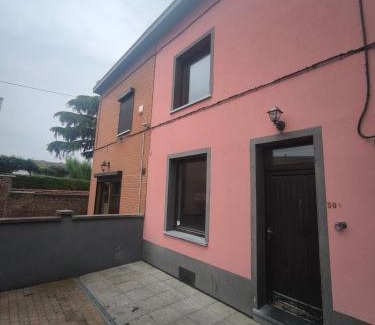 Charleroi House | Maison entière privée