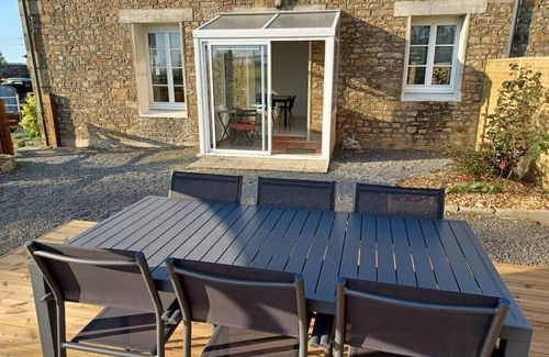 Avranches House | Enjoy Oceanfront Views at Maison Face au Mont