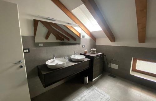 Ponte nelle Alpi Apartment | Explore Maison Faganello Loft: Family-Friendly Retreat