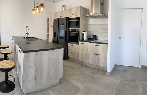 Brem Sur Mer House | Family-Friendly Maison Familiale Neuve Near the Ocean