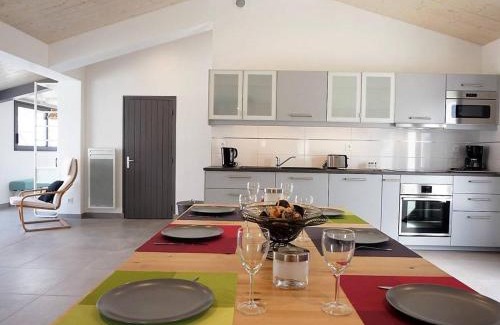 Noirmoutier-en-l'Ile House | Discover Inviting Holiday Homes in France for Families & Pets