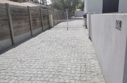 Andernos-les-Bains House | Family-Friendly Stay at Maison Familiale Andernos - 8.9/10