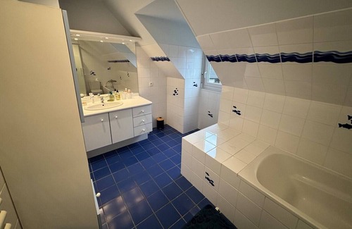 Touques House | Family-Friendly Retreat with 4 Rooms for Ultimate Relaxation