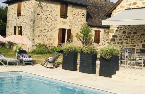Chatres House | Peaceful Family Retreat with Pool & Pet-Friendly Atmosphere