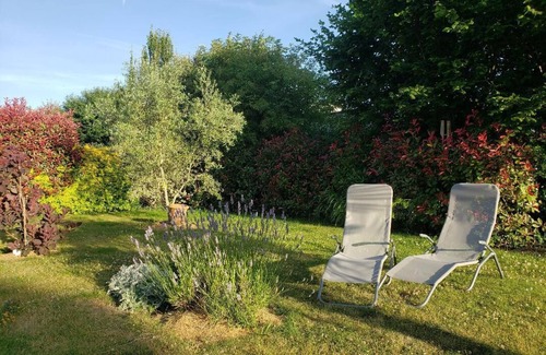 Lauzach House | Family Retreat with Large Garden, Minutes from the Beach