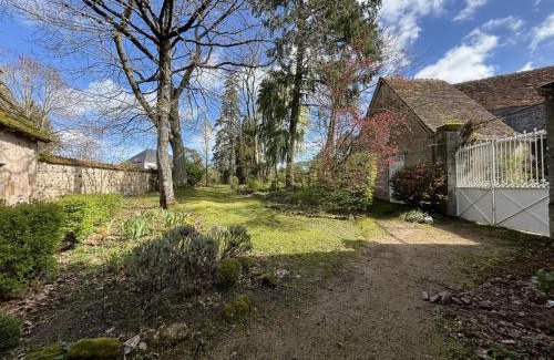 Cerilly House | Family-Friendly Retreat Near Tronçais Forest and Shops