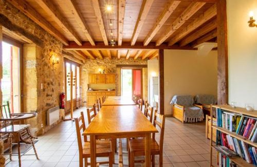 Bouillac House | Family-Friendly Maison with Garden Terrace near Belvès
