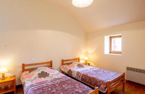 Bouillac House | Family-Friendly Maison with Garden Terrace near Belvès
