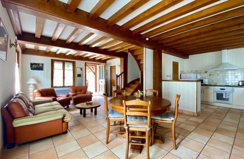 Ladoix-Serrigny House | Family-Friendly Retreat in Picturesque Wine Village