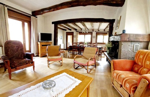 Laguiole House | Family-Friendly Retreat at Maison Familiale Laguiole