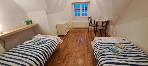 Locquirec House | Seaside Escape at Maison Familiale Locquirec - 10/10 Rated