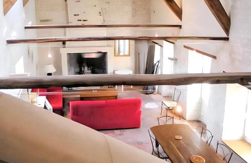 Braslou House | Peaceful Family Retreat Near Braslou with Garden Access