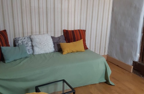 Troyes House | Explore Maison Faubourg Croncels: Guest Rated 7.4/10