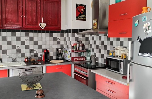 Beauregard-de-Terrasson House | Charming Village Home Near Lascaux with Family Amenities