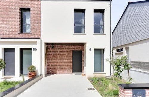 Saint-Jacques-de-la-Lande Apartment | Maison Joseph - Chambre 2