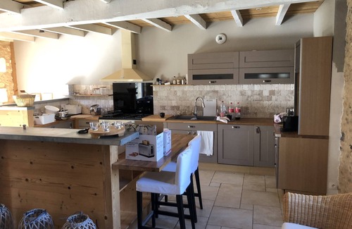 Saint-Julien-de-Crempse House | Explore Maison: Bergerie d'en Haut with Ocean View & Pool