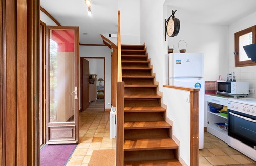 Saint-Laurent-la-Vallee House | Maison La Plaine – Comfortable Holiday Home with Terrace in the Heart of Périgord