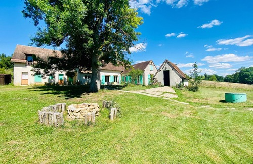 Saint-Martin-de-Nigelles House | Relaxing Retreat Near Paris with Private Pool and Family Fun
