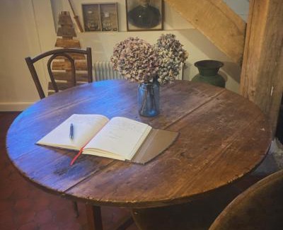 Saint-Pierre-de-Manneville Bed & Breakfast | Discover La Folie Douce: Top-Rated Guesthouse with Dining