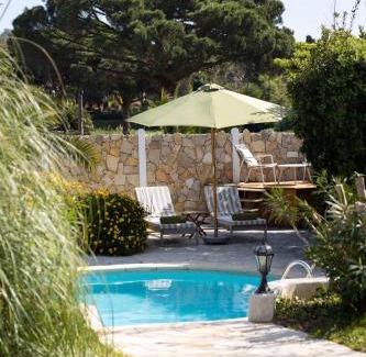 Plage de la Garonnette Villa | Inviting Maison Fruitier with Pool Steps from the Beach
