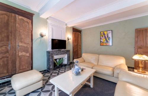 Manduel House | Elegant Maison Gisèle in Manduel - Family-Friendly Retreat