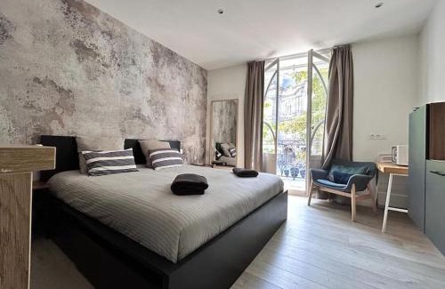Clermont Ferrand City Centre Apartment | Central Maison for 20 Guests - Perfect Family Getaway