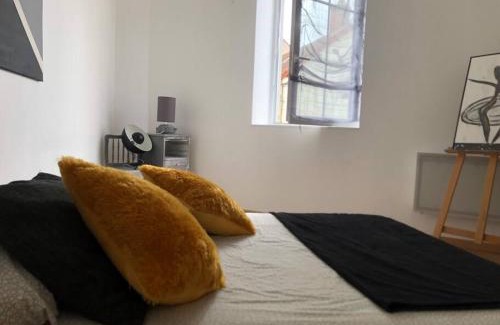 Noyant-d'Allier House | Cozy Child-Friendly Maison Indépendante with Great Reviews