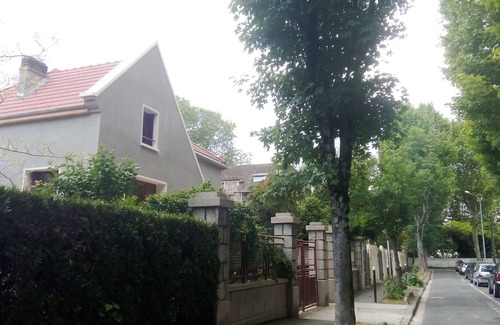 L'Ile-Saint-Denis House | Renovated Maison in Lile-saint-denis, Perfect for Families!