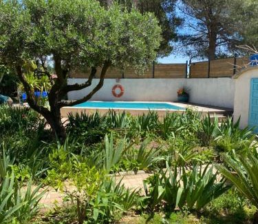 Beziers House | Explore Maison invitant aux voyages, 20 Minutes to the Beach