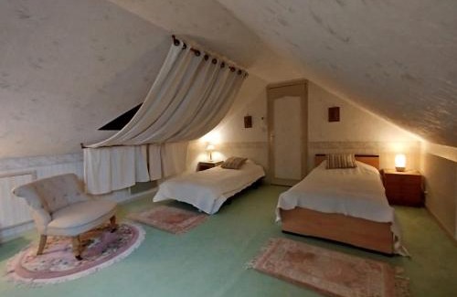 La Ferte-Saint-Cyr House | Maison Isabelle