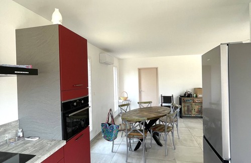 Lapalud House | Experience Maison « Isis » with Ocean & Lake Views