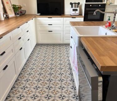 Marcillac-Saint-Quentin House | Maison La Vigne