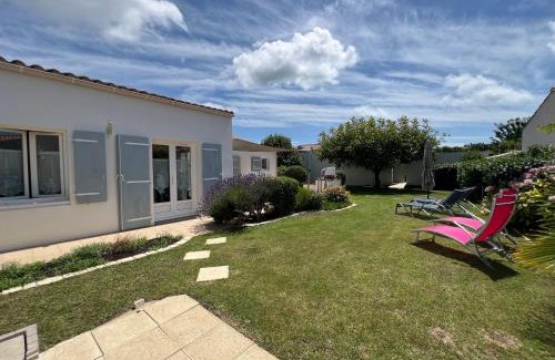 Le Bois-Plage-en-Re House | Maison La Rabouillère avec jardin arboré