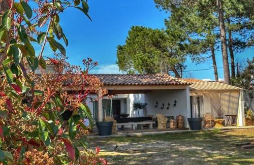 Ghisonaccia House | Oceanfront Bliss at Maison "LA ROSALINDA-2B" Ghisonaccia