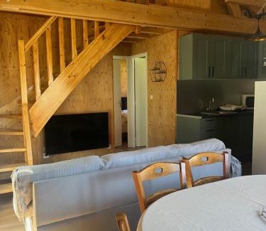 Giffaumont-Champaubert Ski Chalet | Discover Maison Lac du Der: Family-Friendly Retreat